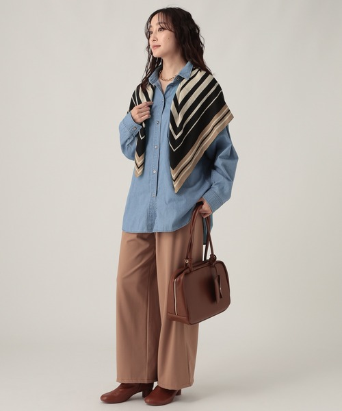 Elura（エルーラ）の「デニムレギュラーシャツ/591129（シャツ/ブラウス・レディース・ブルー/ライトブルー・FREE）」の13枚目の写真