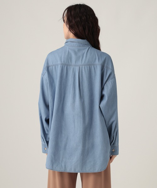 Elura（エルーラ）の「デニムレギュラーシャツ/591129（シャツ/ブラウス・レディース・ブルー/ライトブルー・FREE）」の19枚目の写真