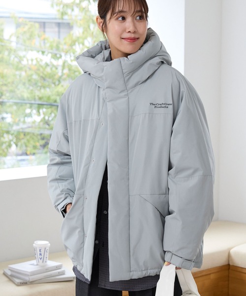 THE CRAFT CREW PRODUCTS（ザクラフトクループロダクツ）の「マルチファンクショナル ビッグシルエット ドローコード フードボリュームパディングブルゾン /  撥水・防風【THE CRAFT CREW PRODUCTS】（ダウンジャケット/コート・レディース・ライトカーキ/アイボリー/ブラック/グレイッシュベージュ・M/L）」の22枚目の写真