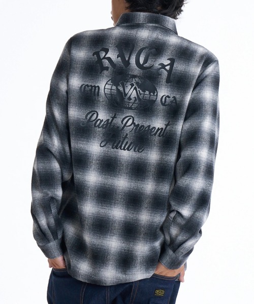 RVCA(ルーカ)の「RVCA メンズ WOLD WIDE SHIRT 長袖シャツ 【2025年秋冬モデル】/ルーカチェック柄ネルシャツ(シャツ/ブラウス・メンズ・ブラック/レッド/ブルー・MEDIUM/LARGE/X-LARGE/SMALL)」の4枚目の写真