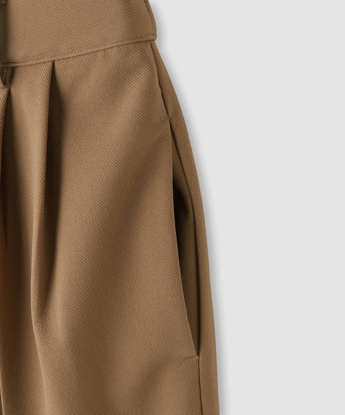 Mac-House(マックハウス)の「Idnes ストレッチストレートタックパンツ(その他パンツ・レディース・ライトグレー/ブラック/ベージュ・M/L)」の8枚目の写真