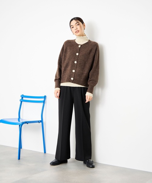 Mac-House(マックハウス)の「Idnes ストレッチストレートタックパンツ(その他パンツ・レディース・ライトグレー/ブラック/ベージュ・M/L)」の16枚目の写真