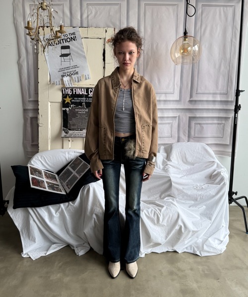 SHAGGIE(シャギー)の「ハイウエストセミフレアデニムパンツ(デニムパンツ・レディース・ブラック/ブルー・SMALL/MEDIUM/LARGE)」の8枚目の写真