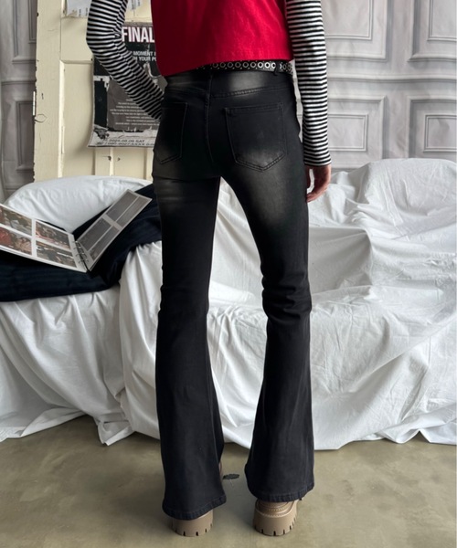 SHAGGIE(シャギー)の「ハイウエストセミフレアデニムパンツ(デニムパンツ・レディース・ブラック/ブルー・SMALL/MEDIUM/LARGE)」の18枚目の写真