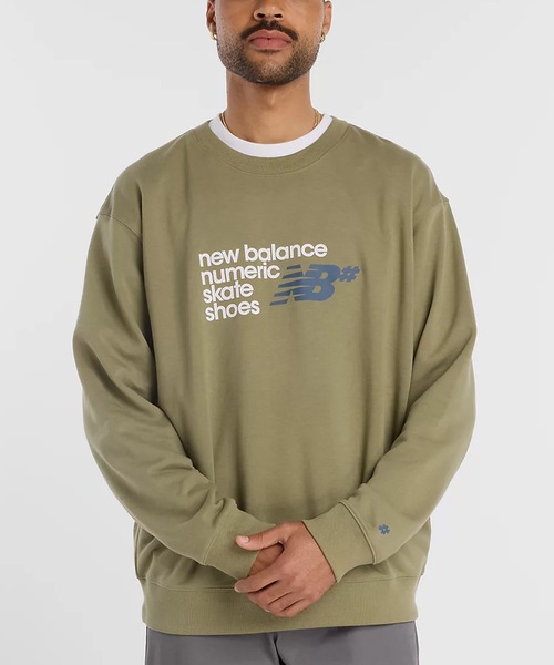 NEW BALANCE（ニューバランス）の「new balance/ニューバランス トレーナー スウェット クルーネック 裏毛 ヌメリック フレンチテリー クルー Numeric French Terry Crew MT51952（スウェット・メンズ・オリーブ/ブラック・2XL/XL/L/M）」の2枚目の写真