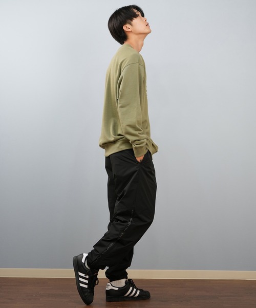 NEW BALANCE（ニューバランス）の「new balance/ニューバランス トレーナー スウェット クルーネック 裏毛 ヌメリック フレンチテリー クルー Numeric French Terry Crew MT51952（スウェット・メンズ・オリーブ/ブラック・2XL/XL/L/M）」の14枚目の写真