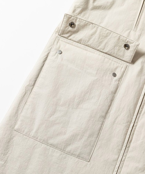 meanswhile(ミーンズワイル)の「Crisp Zipup Padding Dress×IHNN(ワンピース・レディース・チャコール/アイボリー・0(XS)/1(S))」の12枚目の写真