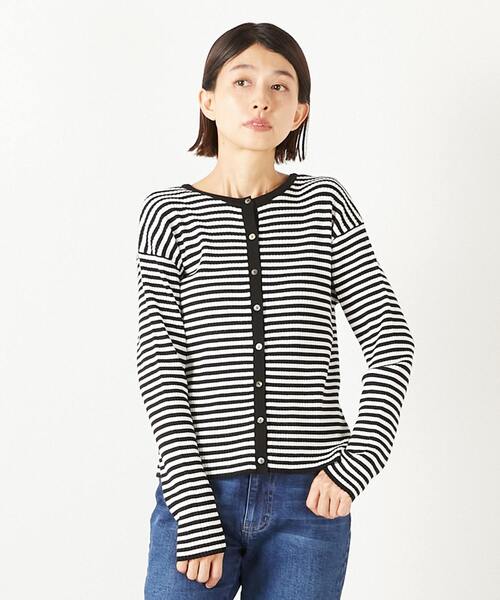 MELROSE claire（メルローズ クレール）の「【ワイドリブラウンドネック2WAYカーディガン】（カーディガン/ボレロ・レディース・レッド/ベージュ/オフホワイト/ブラック/ホワイト×ブラック/ブラウン系その他・FREE）」の2枚目の写真