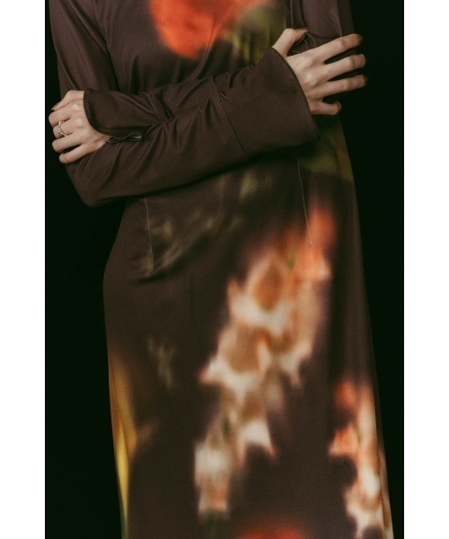 Knuth Marf(クヌースマーフ)の「blurry flower one piece(ワンピース・レディース・ブラウン/ブラック・X-SMALL/SMALL/MEDIUM)」の12枚目の写真