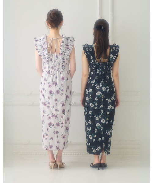 LANTINAM(ランティナム)の「Shoulder Frill I-line Dress(ワンピース・レディース・ライトベージュ/ブラック・SMALL/MEDIUM)」の11枚目の写真
