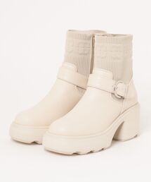 ♦︎DIESEL♦︎ coolに￼綺麗目 オフホワイト☆エンジニアブーツ 39 ♦︎DIESEL♦︎ coolに￼綺麗目 オフホワイト☆エンジニアブーツ 39