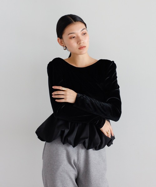 ENC（エンク）の「balloon velor docking back open padded pullover / カップ付きバルーンドッキングベロアバックオープンプルオーバー（Tシャツ/カットソー・レディース・アイボリー/ブラック・FREE）」の14枚目の写真