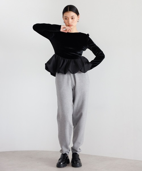 ENC（エンク）の「balloon velor docking back open padded pullover / カップ付きバルーンドッキングベロアバックオープンプルオーバー（Tシャツ/カットソー・レディース・アイボリー/ブラック・FREE）」の15枚目の写真