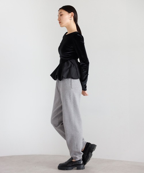 ENC（エンク）の「balloon velor docking back open padded pullover / カップ付きバルーンドッキングベロアバックオープンプルオーバー（Tシャツ/カットソー・レディース・アイボリー/ブラック・FREE）」の16枚目の写真