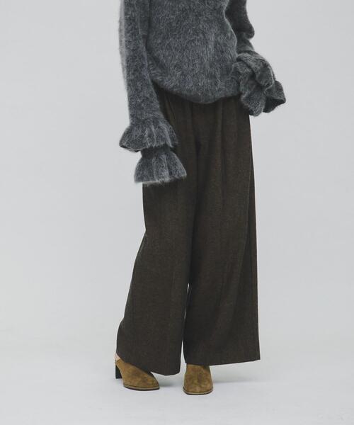 LAATO（ラート）の「straight wide tuck pants（その他パンツ・レディース・ブラウン/キャメル・MEDIUM/SMALL）」の18枚目の写真