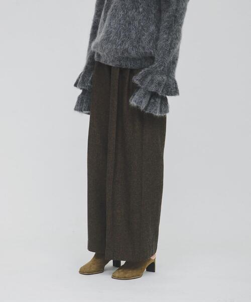 LAATO（ラート）の「straight wide tuck pants（その他パンツ・レディース・ブラウン/キャメル・MEDIUM/SMALL）」の19枚目の写真
