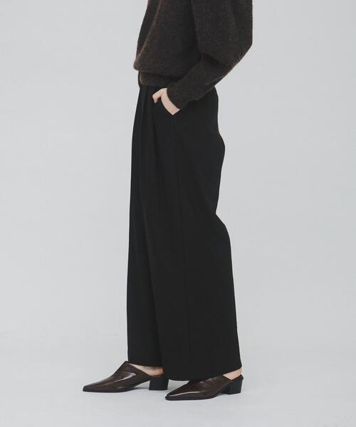 LAATO（ラート）の「straight wide tuck pants（その他パンツ・レディース・ブラウン/キャメル・MEDIUM/SMALL）」の8枚目の写真