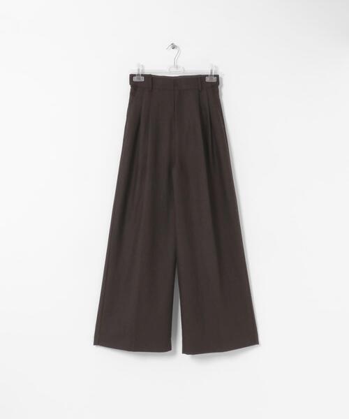 LAATO（ラート）の「straight wide tuck pants（その他パンツ・レディース・ブラウン/キャメル・MEDIUM/SMALL）」の13枚目の写真