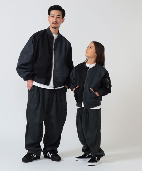 こども ビームス（コドモビームス）の「BEAMS × こども ビームス / クレイジー MA-1 ジャケット 2026（110～160cm）（MA-1・キッズ・ブラック/オリーブ・M(130-140)/S(110-120)）」の7枚目の写真