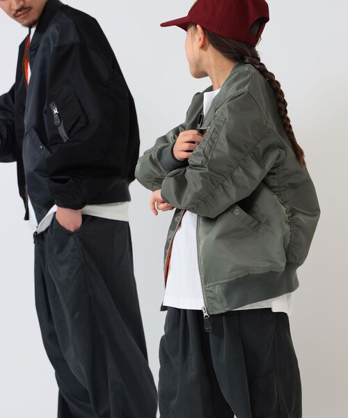 こども ビームス（コドモビームス）の「BEAMS × こども ビームス / クレイジー MA-1 ジャケット 2026（110～160cm）（MA-1・キッズ・ブラック/オリーブ・M(130-140)/S(110-120)）」の10枚目の写真