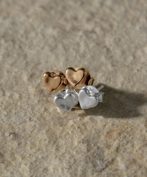 TEN.(テン)の「18KGP タイニーハートピアス(ピアス(両耳用)・レディース・ゴールド・FREE)」の4枚目の写真