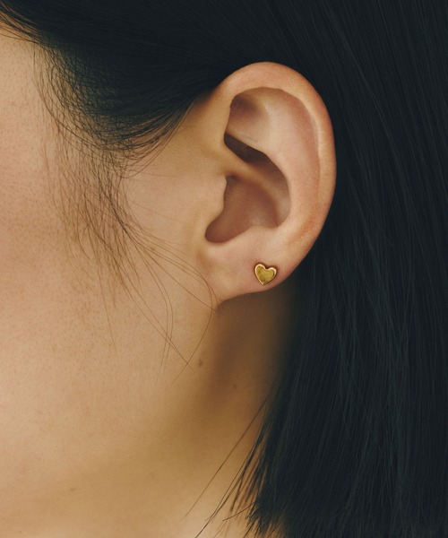 TEN.(テン)の「18KGP タイニーハートピアス(ピアス(両耳用)・レディース・ゴールド・FREE)」の6枚目の写真