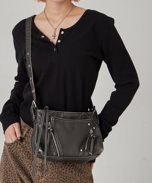 WHO'S WHO gallery(フーズフーギャラリー)の「VINTAGE ZIP BAG(ショルダーバッグ・レディース・ブラック/グレー・FREE)」の7枚目の写真