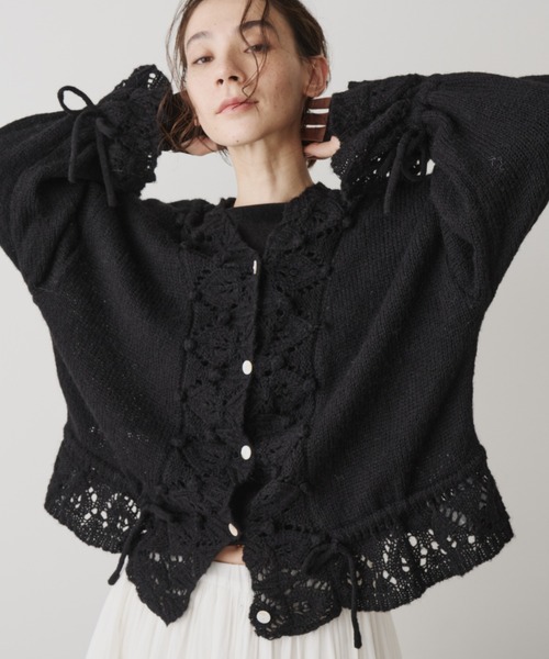 今季完売【新品】ハグオーワー フリルスリーブニットカーディガン black SAORIさんコラボ ］フリルカーディガン [C6684] - レディース