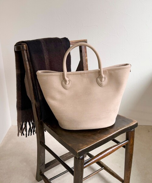 fredy emue（フレディエミュ）の「フェイクスエードパイピングトートバッグ（トートバッグ・レディース・ミント/ベージュ/ブラック・FREE）」の3枚目の写真