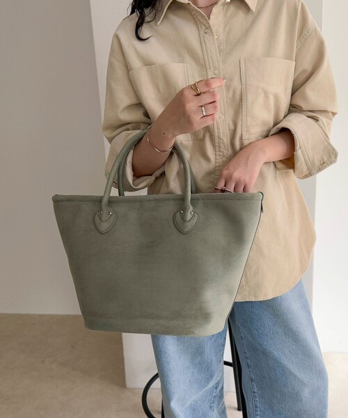 fredy emue（フレディエミュ）の「フェイクスエードパイピングトートバッグ（トートバッグ・レディース・ミント/ベージュ/ブラック・FREE）」の5枚目の写真