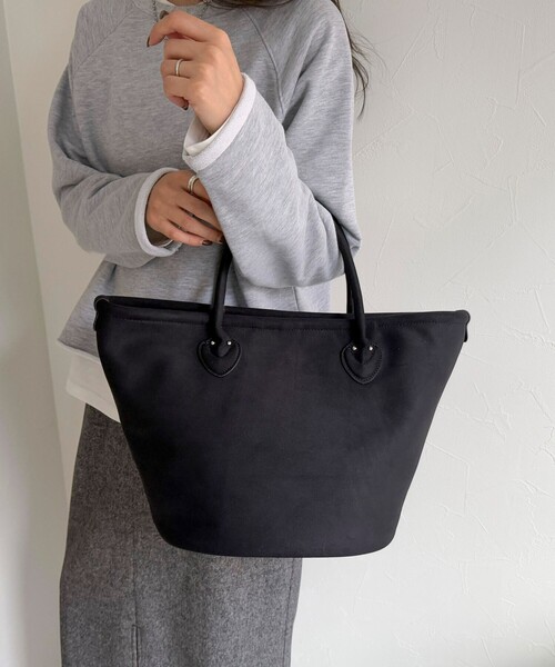 fredy emue（フレディエミュ）の「フェイクスエードパイピングトートバッグ（トートバッグ・レディース・ミント/ベージュ/ブラック・FREE）」の6枚目の写真