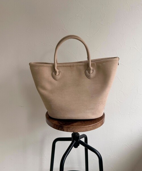 fredy emue（フレディエミュ）の「フェイクスエードパイピングトートバッグ（トートバッグ・レディース・ミント/ベージュ/ブラック・FREE）」の10枚目の写真