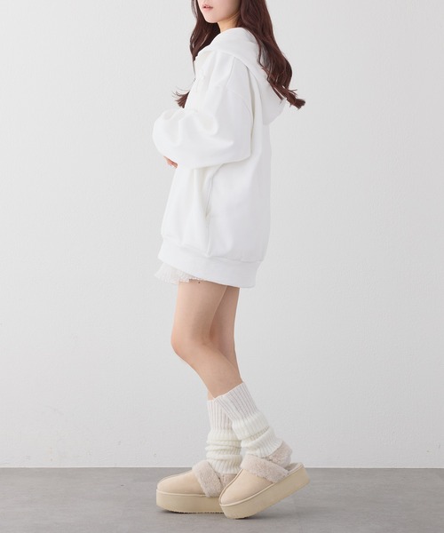 one after another NICE CLAUP(ワンアフターアナザーナイスクラップ)の「オーバーサイズラメパーカー(パーカー・レディース・オフホワイト/グレー/ブラック/ライトピンク・FREE)」の16枚目の写真