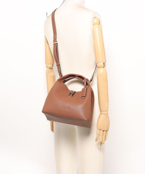 Chance チャンス メタリックアクセントバケットバッグ（ショルダー