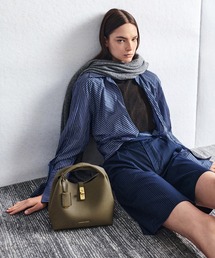 CHARLES & KEITH（チャールズ & キース）の「Chance チャンス メタリックアクセントバケットバッグ（ショルダーバッグ）」