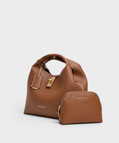 CHARLES & KEITH（チャールズ & キース）の「Chance チャンス メタリックアクセントバケットバッグ（ショルダーバッグ・レディース・カーキオリーブ/チョコ/ブラック/クリーム/ライトベージュ・M）」の15枚目の写真