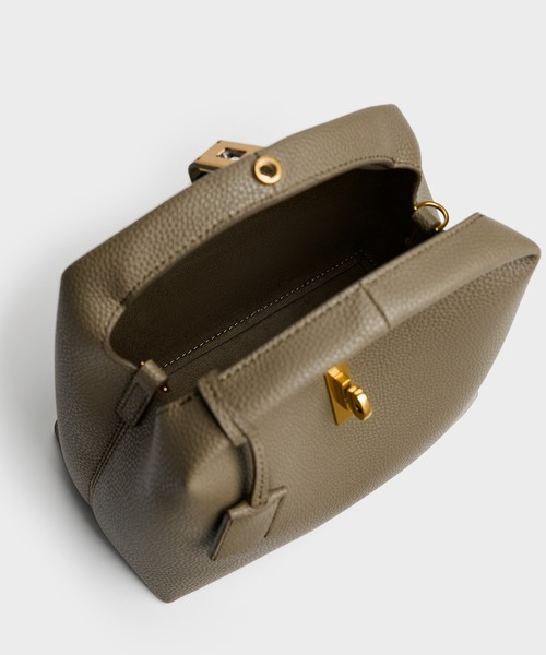 Chance チャンス メタリックアクセントバケットバッグ（ショルダー