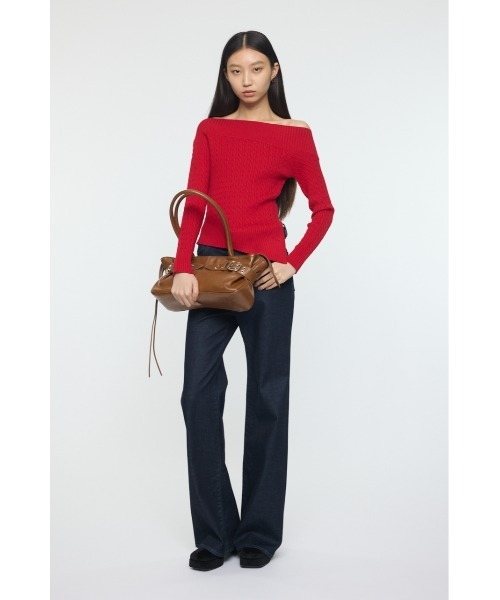 MOUSSY（マウジー）の「ASYMMETRY SHOULDER CABLE ニット（ニット/セーター・レディース・杢グレー/オフホワイト/ダークネイビー/レッド・FREE）」の12枚目の写真