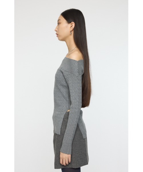 MOUSSY（マウジー）の「ASYMMETRY SHOULDER CABLE ニット（ニット/セーター・レディース・杢グレー/オフホワイト/ダークネイビー/レッド・FREE）」の21枚目の写真