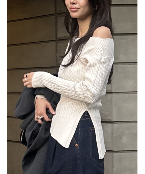 MOUSSY ASYMMETRY SHOULDER CABLE ニット セール】ASYMMETRY SHOULDER CABLE ニット（ニット/セーター）｜MOUSSY