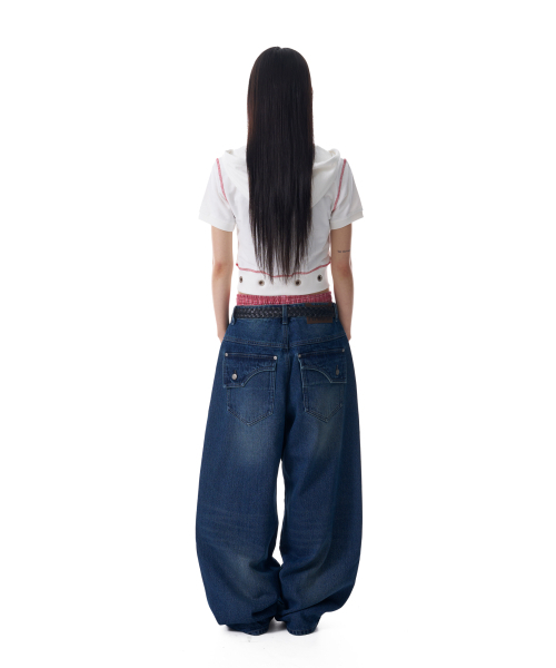 AAKAM（アーカム）の「Knee Incision Washed Denim Pants (Blue)（デニムパンツ・レディース・その他・1/2）」の5枚目の写真