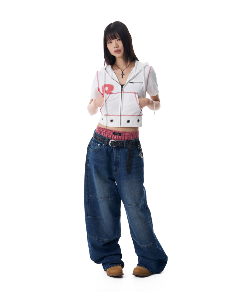 AAKAM（アーカム）の「Knee Incision Washed Denim Pants (Blue)（デニムパンツ・レディース・その他・1/2）」の6枚目の写真