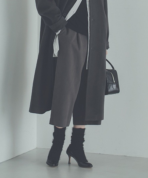 studio CLIP（スタディオクリップ）の「《natural by clip》モールスキンクロップドパンツ（その他パンツ・レディース・チャコールグレー/ライトブラウン・FREE）」の3枚目の写真