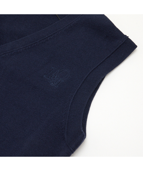 LAP（ラップ）の「ラブ刺繍スリットVネックニットベスト AQ4KVA80（ベスト・レディース・ネイビー/グレー・FREE）」の9枚目の写真
