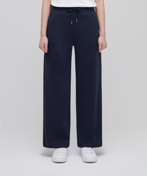 MUSINSA STANDARD WOMAN(ムシンサスタンダードウーマン)の「ウーマンズフラットテリーワイドラウンジスウェットパンツ【ネイビー】(スウェットパンツ・レディース・その他・SMALL/MEDIUM/LARGE/X-SMALL)」の1枚目の写真
