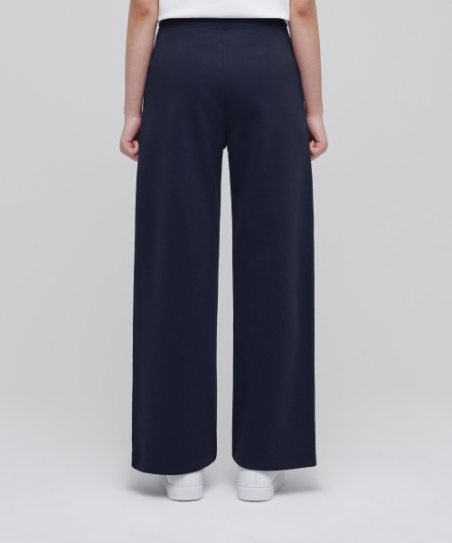MUSINSA STANDARD WOMAN(ムシンサスタンダードウーマン)の「ウーマンズフラットテリーワイドラウンジスウェットパンツ【ネイビー】(スウェットパンツ・レディース・その他・SMALL/MEDIUM/LARGE/X-SMALL)」の2枚目の写真