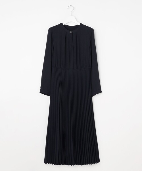 ANY SIS(エニィスィス)の「ノーブルプリーツ ワンピース(ワンピース・レディース・ベージュ系/ネイビー系・X-SMALL)」の6枚目の写真