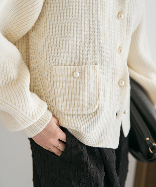 Spick & Span（スピックアンドスパン）の「《WEB限定》パール畦ニットカーディガン（カーディガン/ボレロ・レディース・ホワイト/チャコールグレー・FREE）」の21枚目の写真