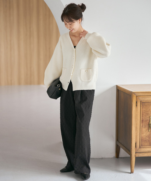 Spick & Span（スピックアンドスパン）の「《WEB限定》パール畦ニットカーディガン（カーディガン/ボレロ・レディース・ホワイト/チャコールグレー・FREE）」の22枚目の写真