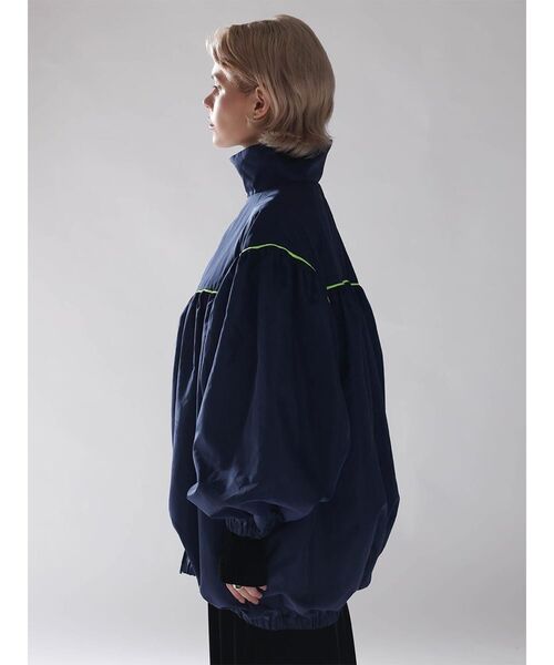 :ETHROF(イーサオブ)の「PIPING BALLOON BLOUSON(その他アウター・レディース・ブラック/ネイビー・MEDIUM)」の19枚目の写真